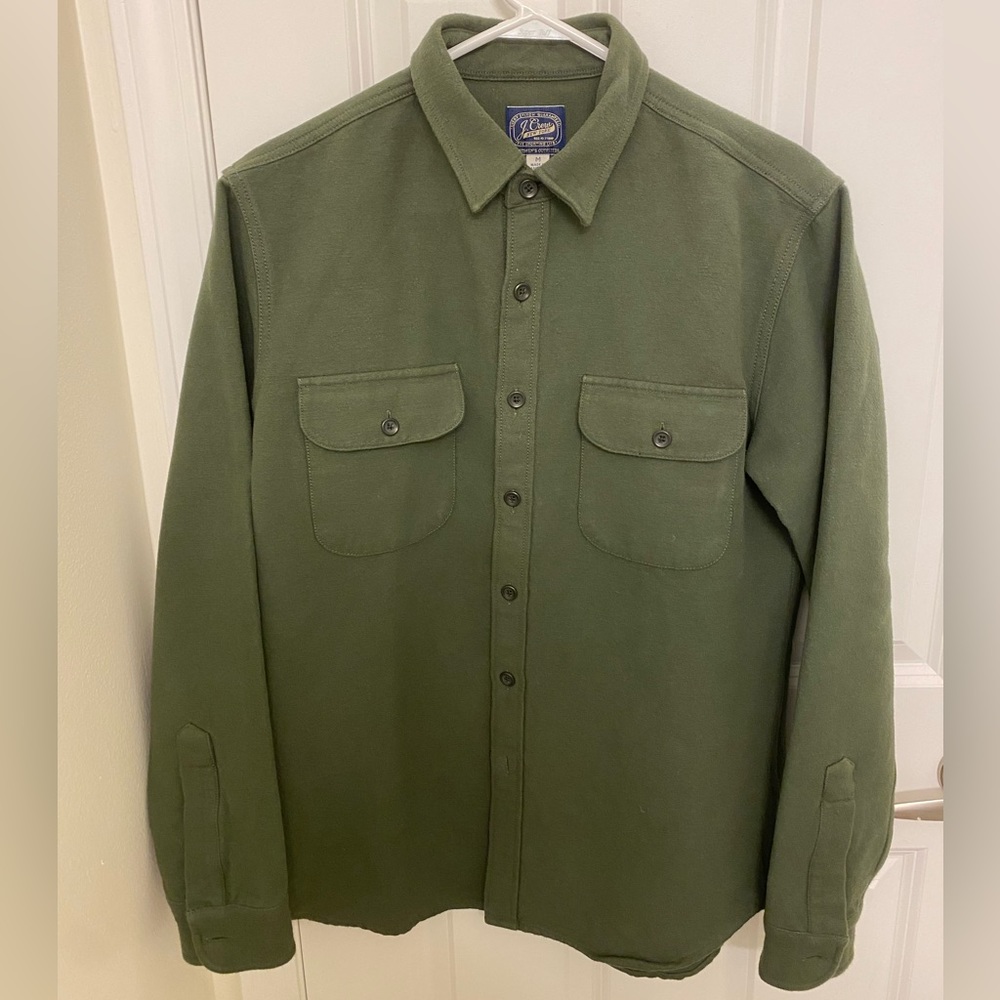 J.Crew Mens Workwear Shirt. Size medium in olive green.